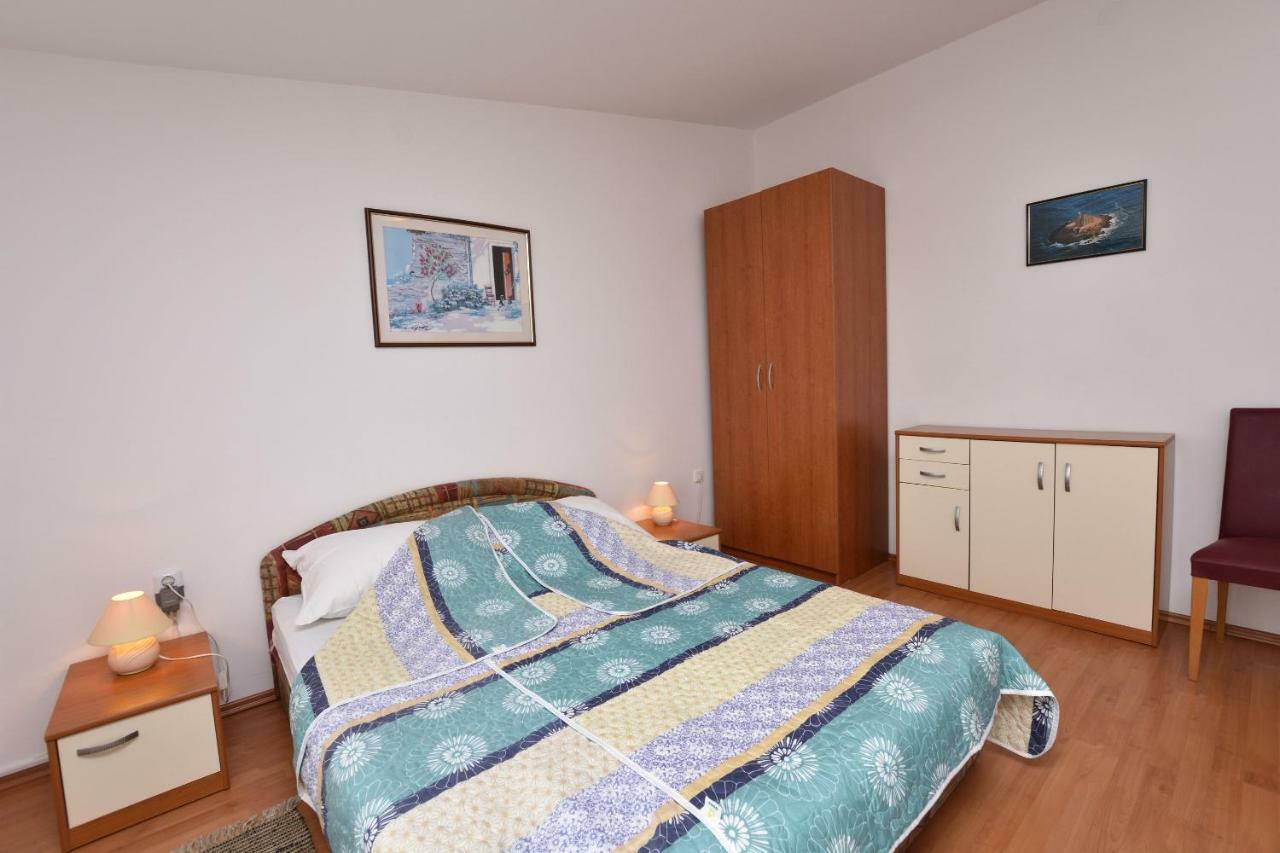 Apartment Zdravko Primošten Exteriör bild